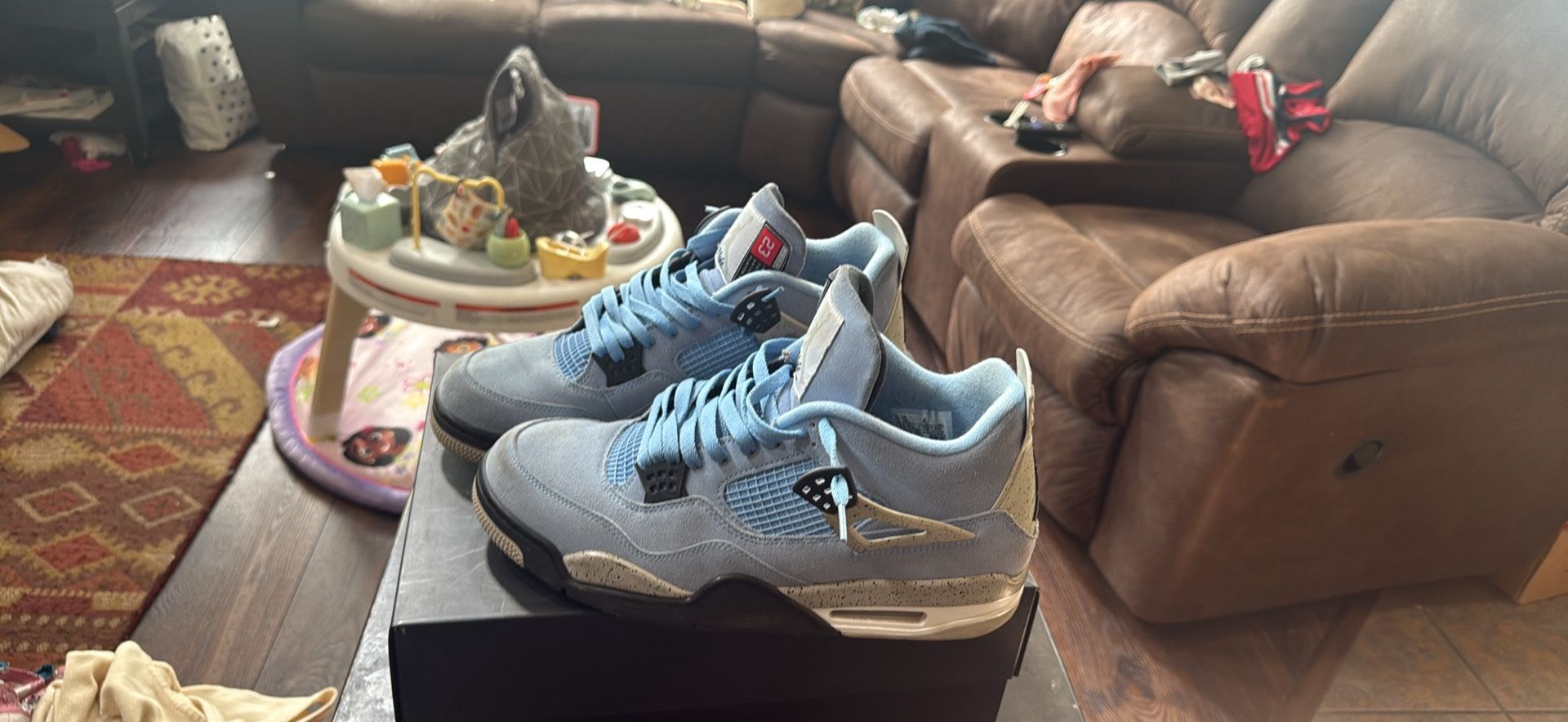 Jordan 4 Unc 