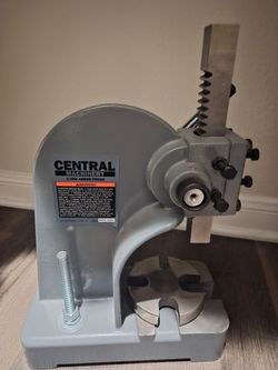 Central Machinery 1 ton arbor press