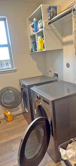 LG Washer and Dryer set