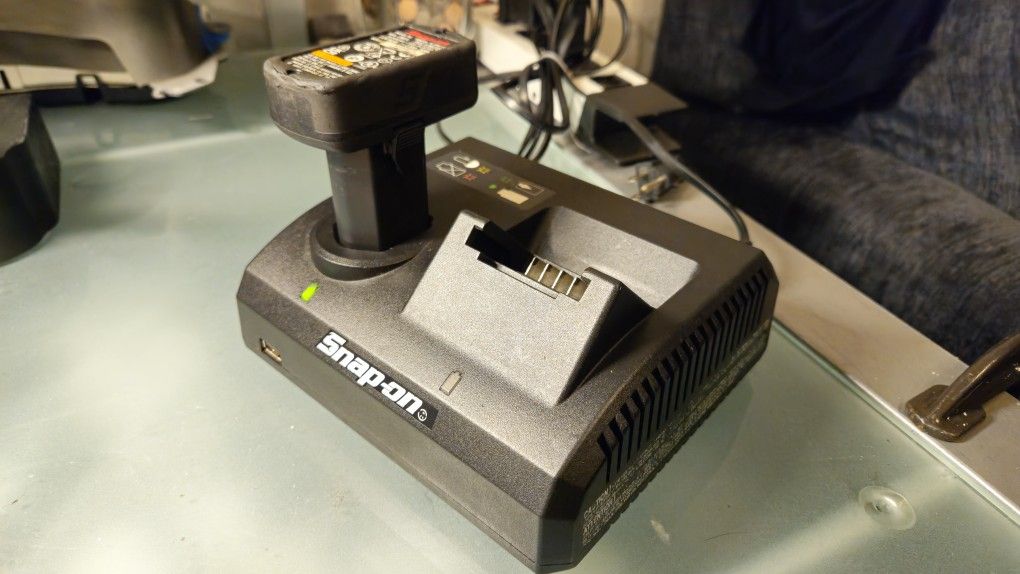 Snap On Dual Charger
