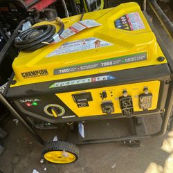 Champion Power Equipment 7850/6250-Watt Recoil Start Gasoline and Propane Powered Dual Fuel Portable