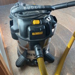 Dewalt Vacuum 