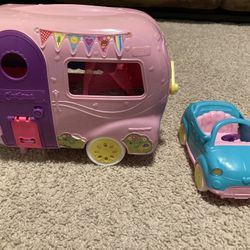 Chelsea Doll playset Camper