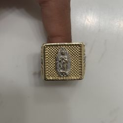 14k Gold Virgin Mary Ring