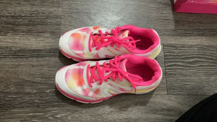 Pick up ASAP - FILA Neon Pink and White Sport Shoes SIZE 6.5