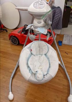 Baby swing, condition is very good