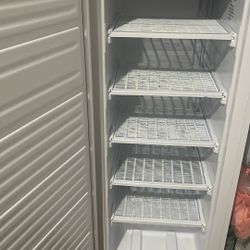 Magic chef Freezer 