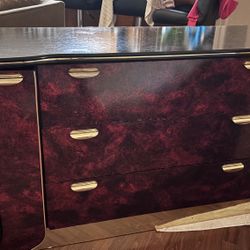 Queen Bedroom Set (5 Pieces)