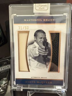 2025 Super Break Steve McQueen Keepsake Premiere Edition 31/50  DUAL Relic  card.Includes light up keepsake box and a sealed pack of cards  The 2025 S
