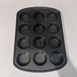 Muffin/Cupcake Pan 12 Count 
