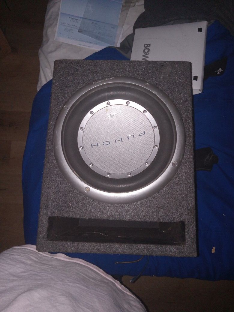 Rockford Fosgate T2 in Ported Box