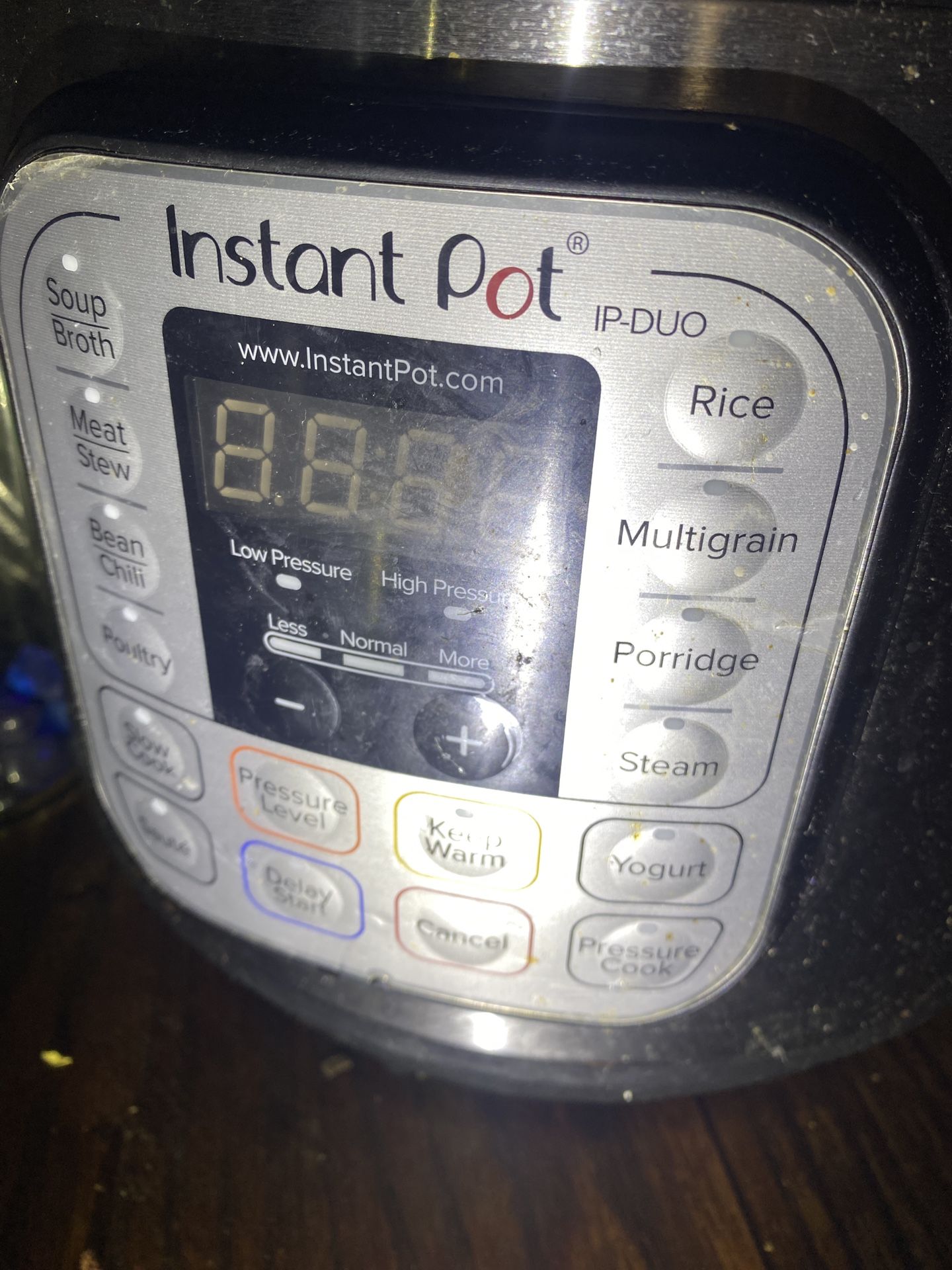 Instant Pot IP DUO 8 Quart 7 in 1 Multi Use Programmable Pressure Cooker