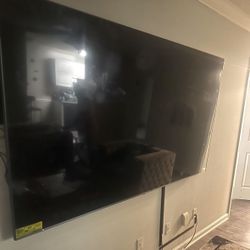 LG 86” 4K UHD Smart TV