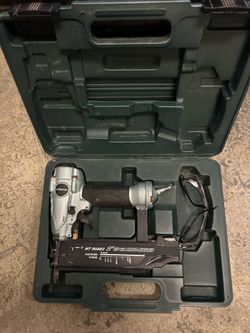 Hitachi Brad neiler 18g