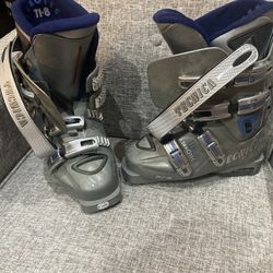 Ski Boots Mondo Size 23, Best Fits Size 5