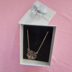 Mom necklace