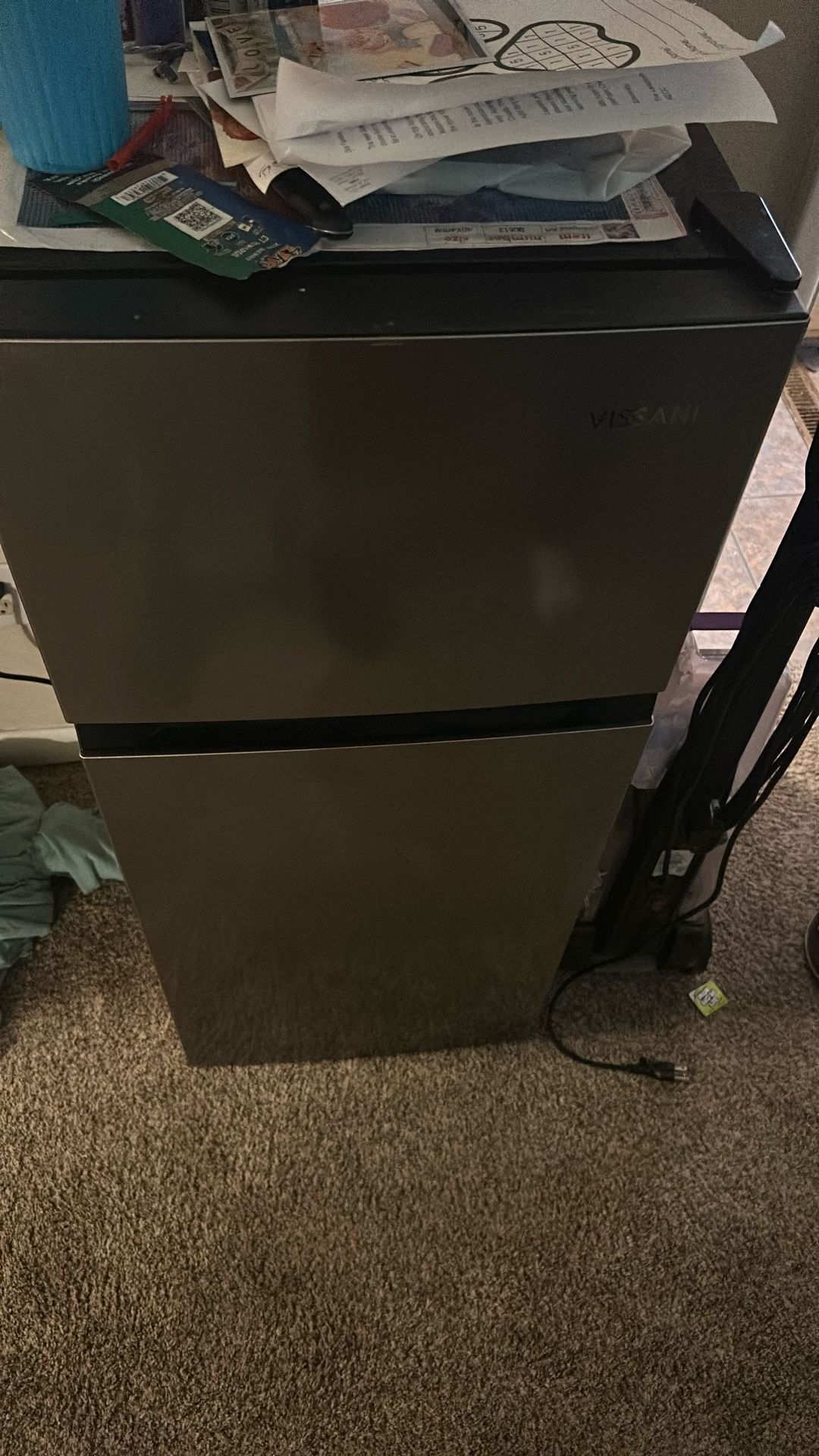 Vissani Mini Fridge 