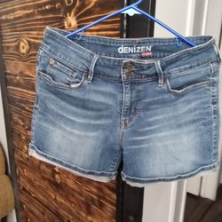 Women's Shorts Size 8 By Denizen From Levi 