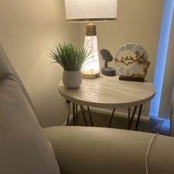 Coffee Table Set Plus Lamps