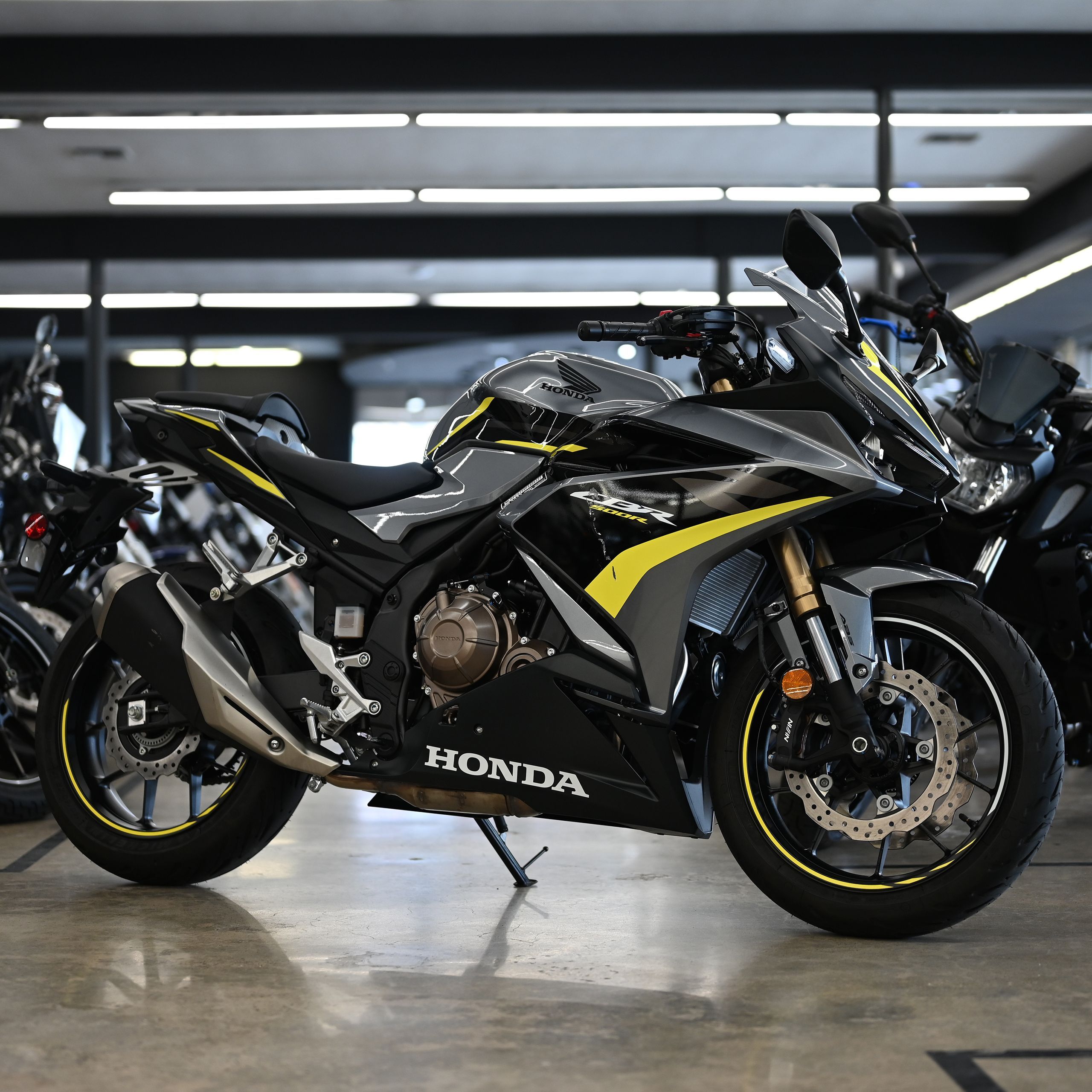 2023 HONDA CBR500RA ABS