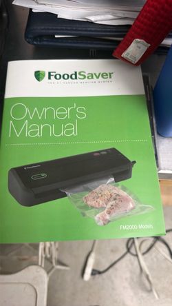 FoodSaver FM2000 Vacuum Sealer Starter System with Bags