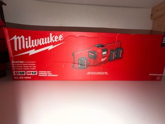 Milwaukee M18/M12 Gangbox Rapid Charger 48-59-1804