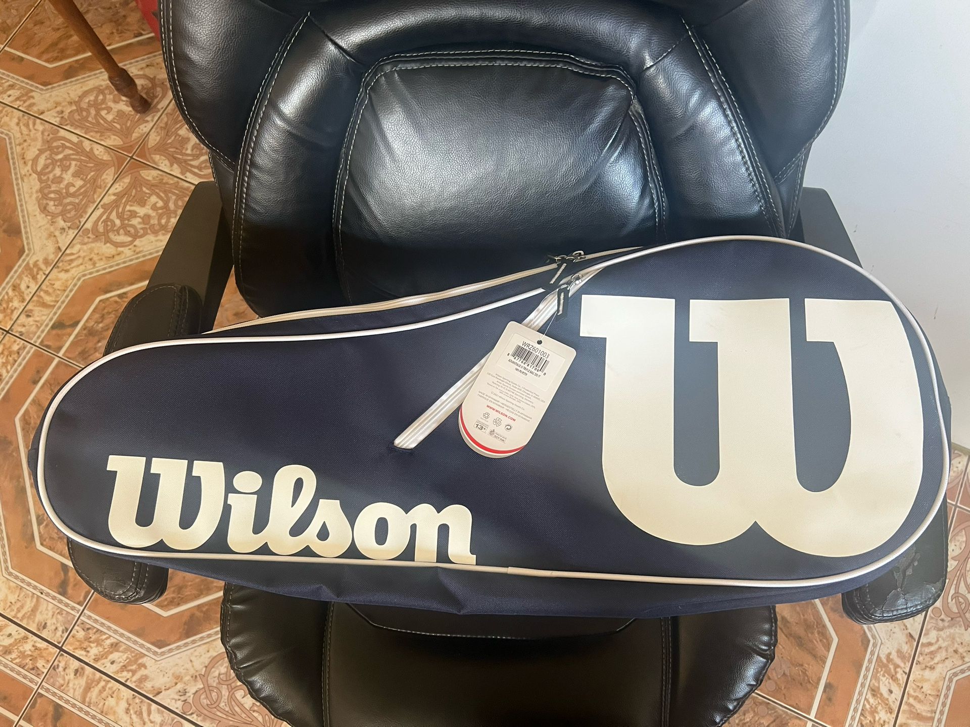 New Wilson Tennis Racket Cover With Strap