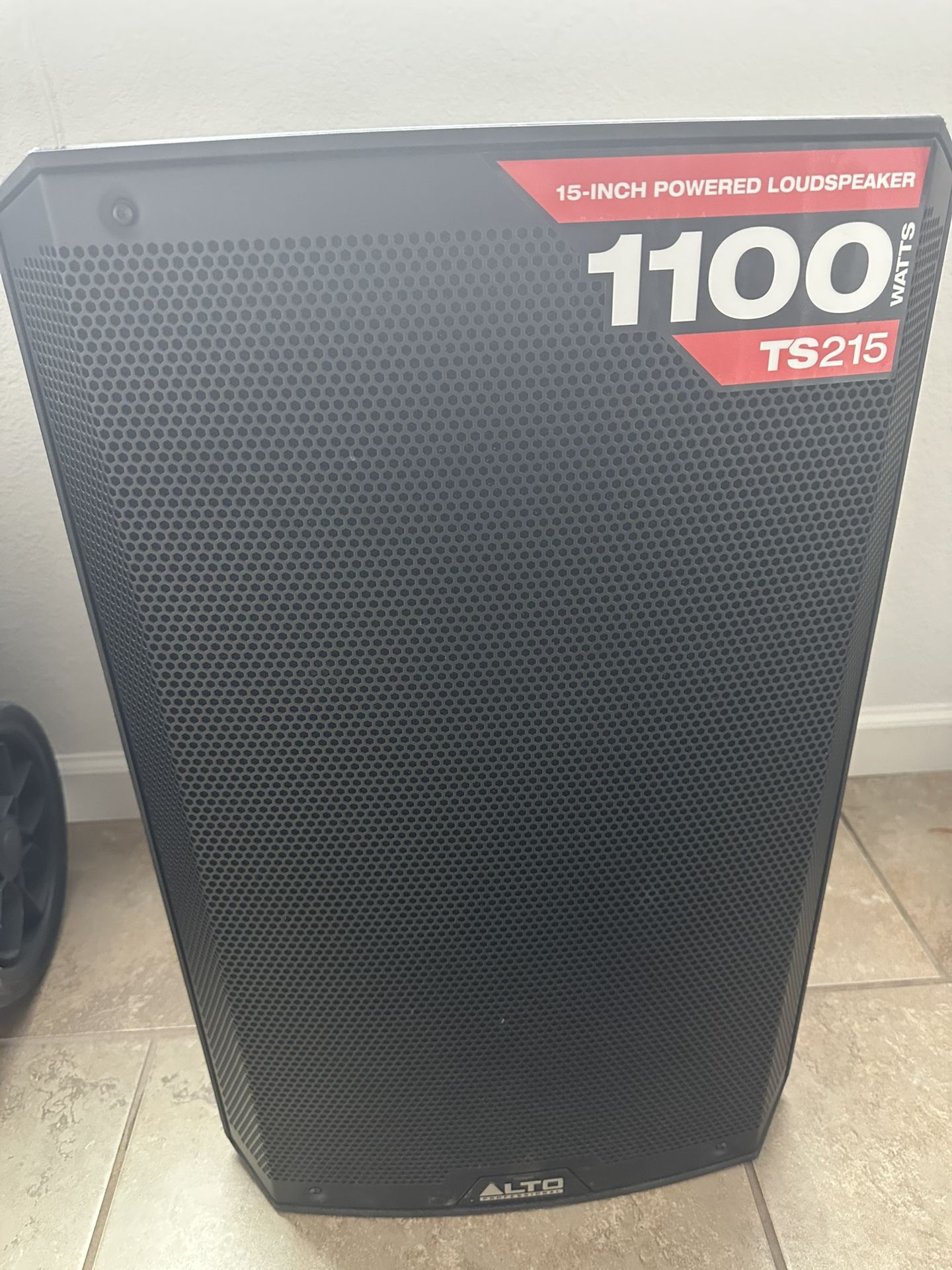 Alto 215 Power Speaker 15 Inch Comes 1100watt With Power Cable