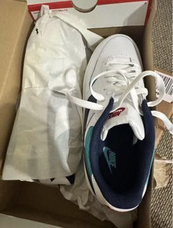Women’s Nike Shoes Brand New