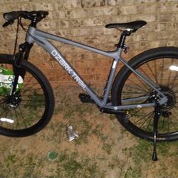 Ozark Trail  10 Speed 19inch Frame