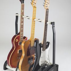 Konig & Meyer Three guitar stand (Guardian 3) * Like New *