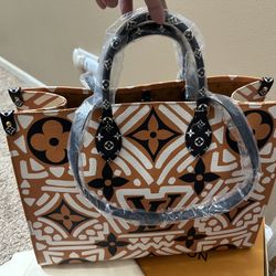 Louis Vuitton On The Go GM Size Crafty Monogram