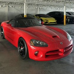 2004 Dodge Viper