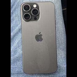 UNLOCKED IPHONE 15 PRO MAX - 256GB - SERIOUS BUYERS ONLY 