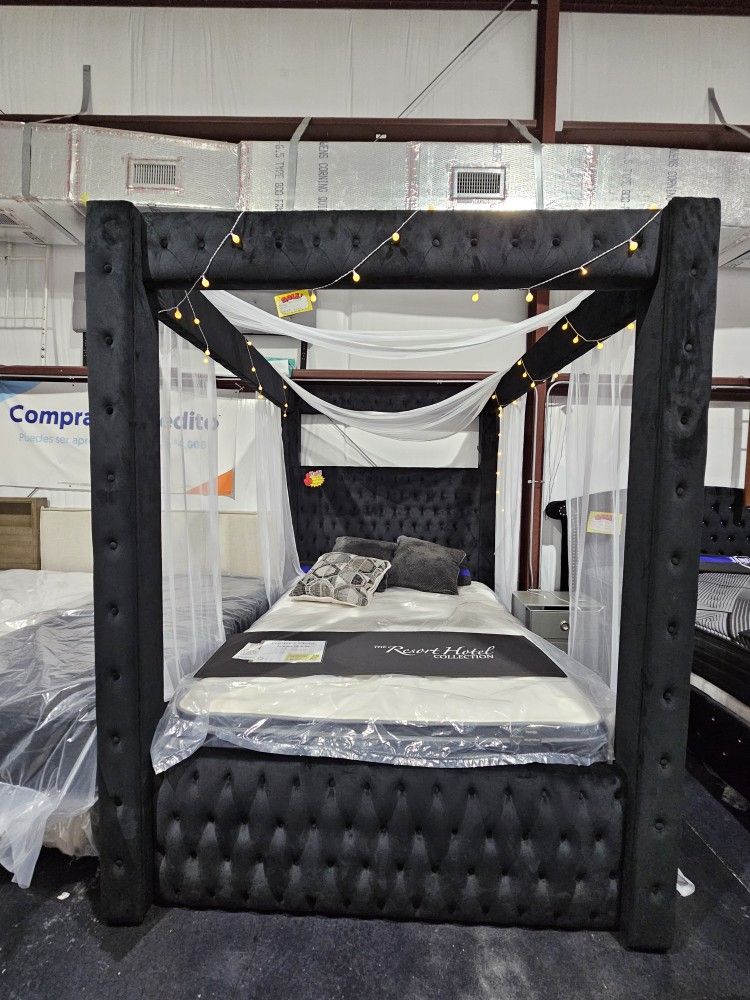 Black Queen CANOPY bed With Speakers