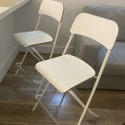 2 Folding Chair