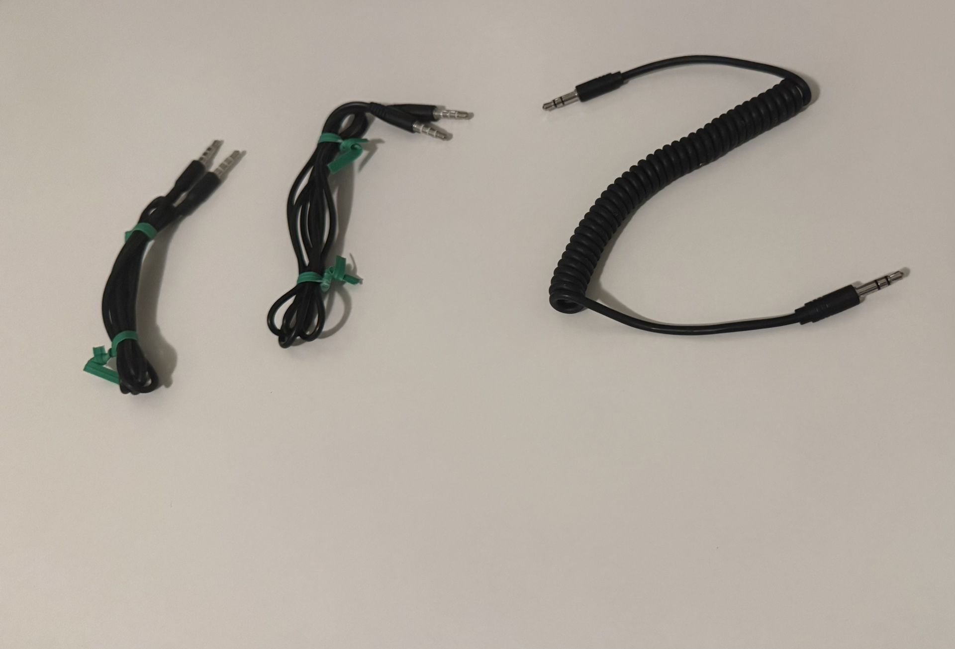 Two 3.5mm Jack Plugs & One 3.5mm Male to Male Aux Cable 