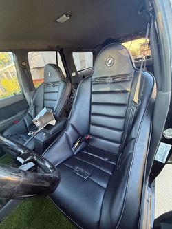 Corbeau bucket seats