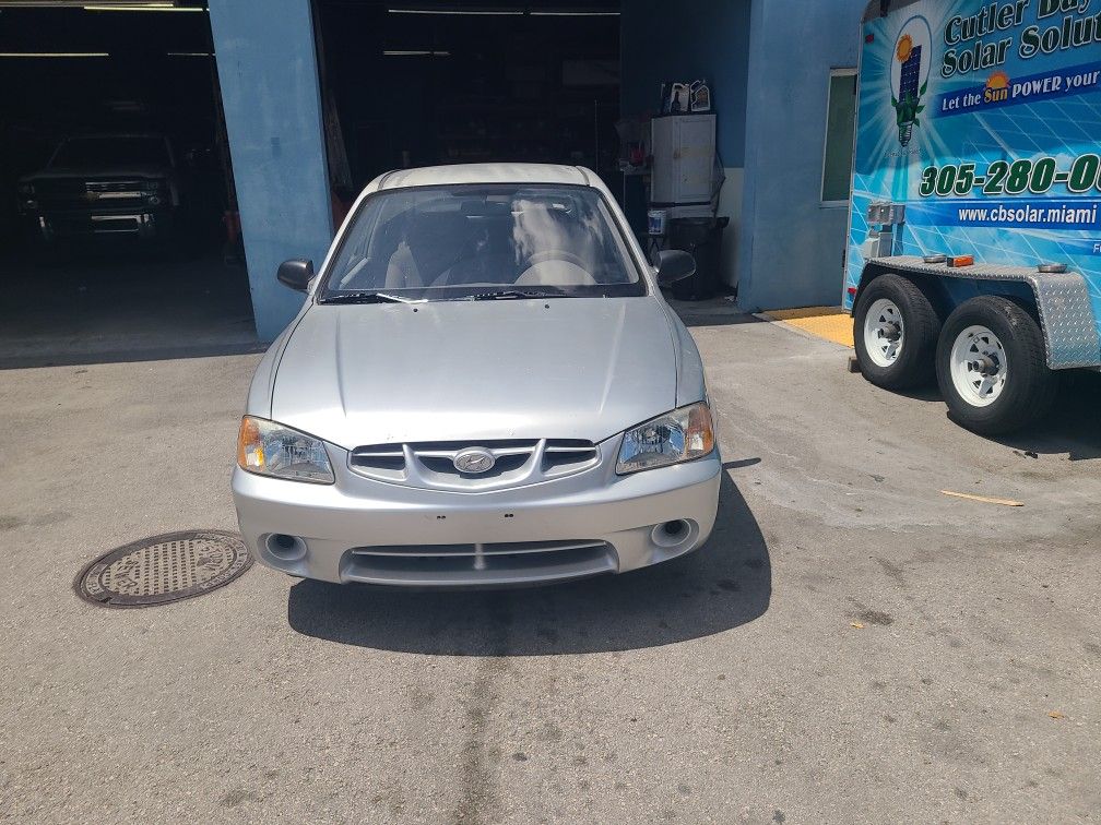 2001 Hyundai Accent