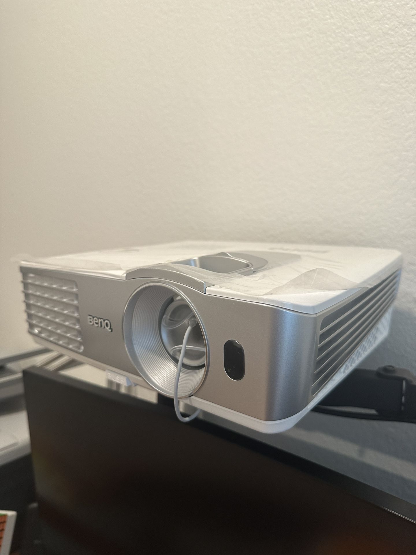 BenQ W1070 Projector