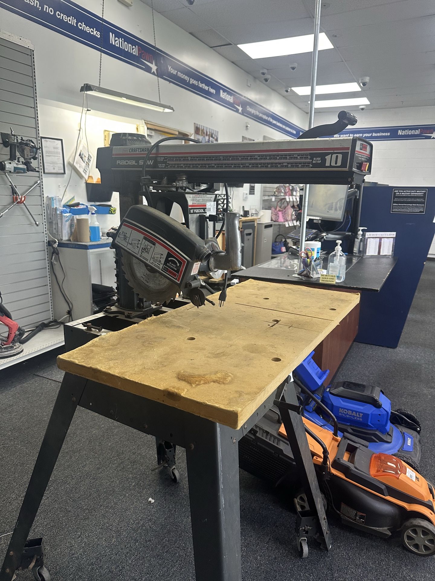 Radial saw