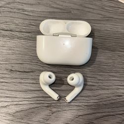 AirPods Pro W/ Noise Cancelation 