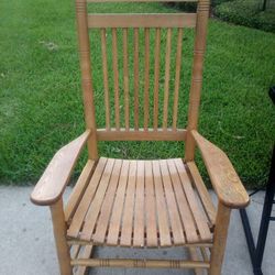 I'm Moving And Need To Get Rid Of A Lot Of My Furniture,Clothes, Etc...Don't Want To Put  In Storage 