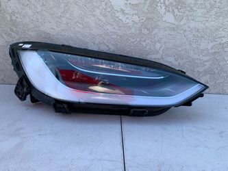 Tesla Model X Right Passenger Headlight