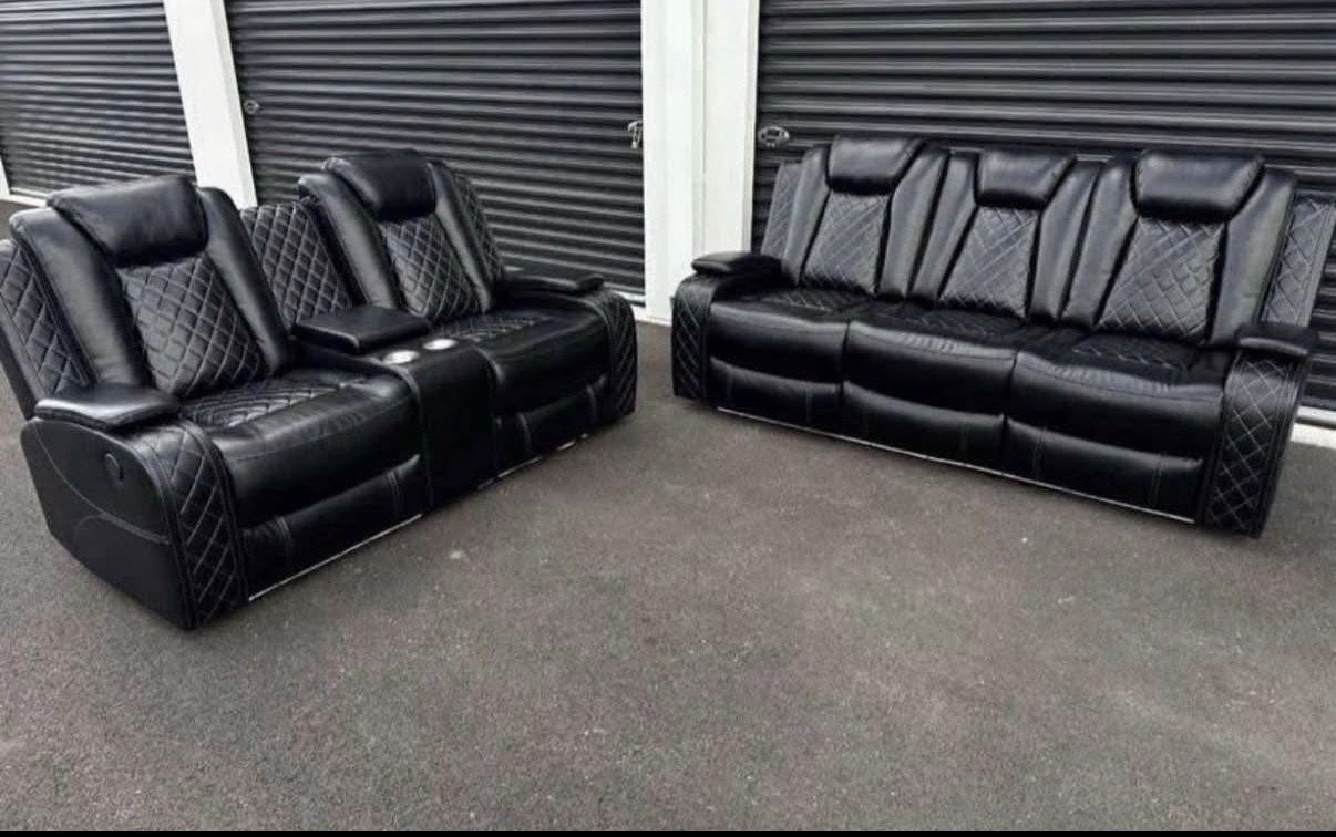 Brand New Sofa And Loveseat Couches