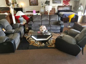 3 pc's sofa set reclining