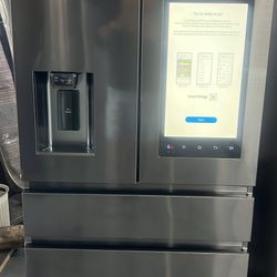 36”in Wide Counter Depth Samsung iPod Frige Use Like New 