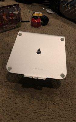 Rain Laptop stand