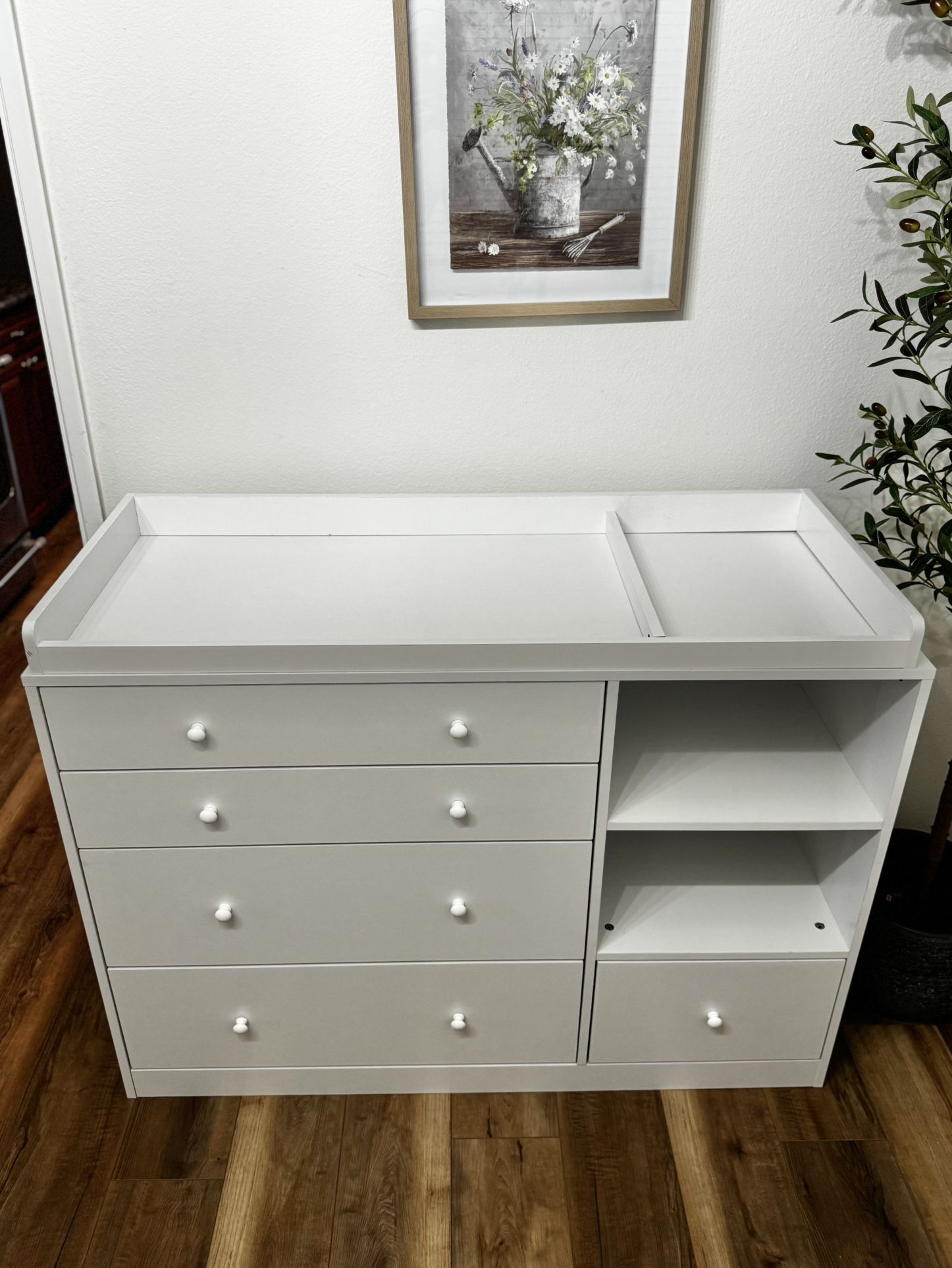 Dresser With Diaper Changing Table