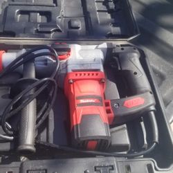 Maiesta Rotary Hammer Mt-1042810